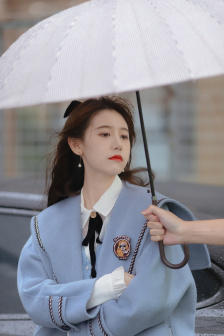 相亲对象是白痴未增删带翻译樱花第一集
